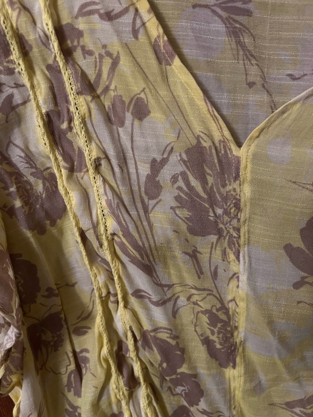 EUC Zac & Rachel Woman Yellow Floral V-Neck Blouse Size 3x - Picture 3 of 5